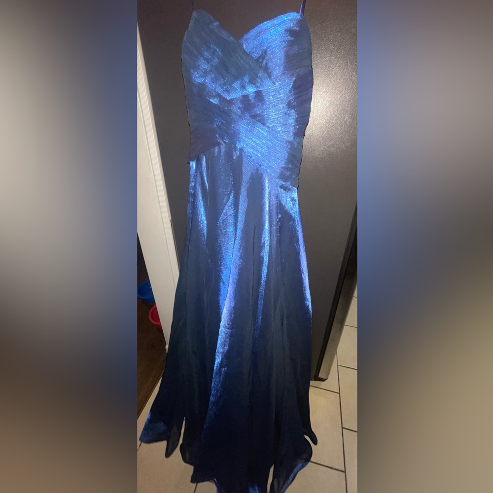 La Femme - Strapless Metallic Organza Gown - Picture 4 of 9